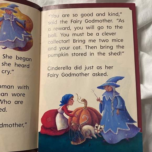 Lot of 2 Childrens Books Curious George Goes to a Costume Party & Cinderella - Picture 6 of 9